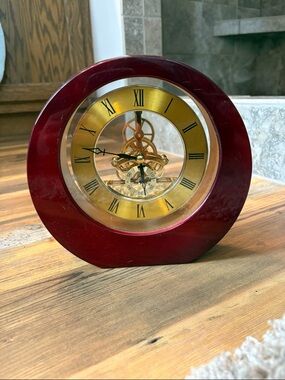 Elegant Mantel Clock of Rosewood Piano Wood Skeleton Movement/DOS Engraving